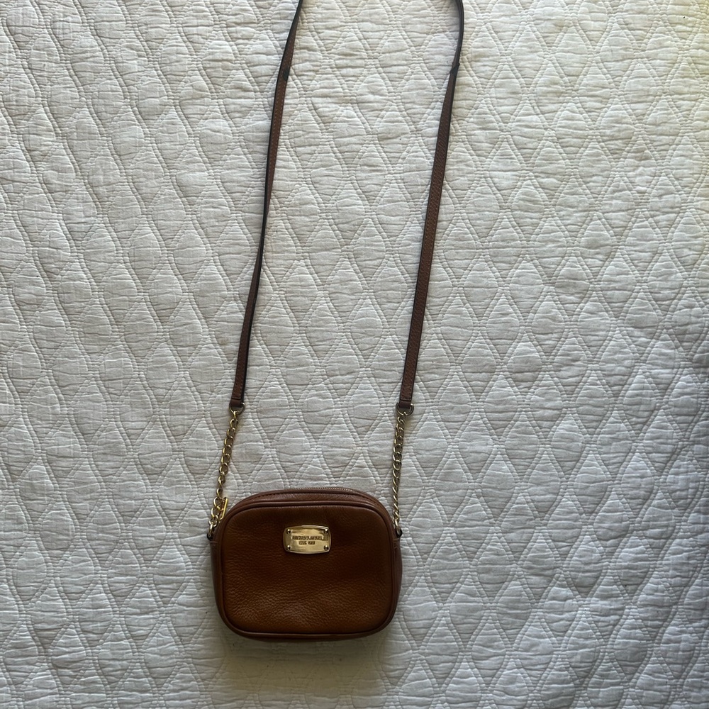 MODERN LUX Michael Kors Tan Leather Crossbody Bag